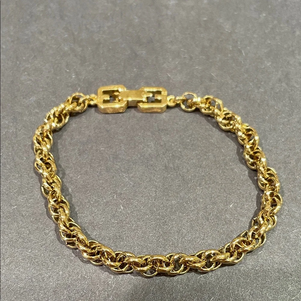 Givenchy Gold Chunky Rope Bracelet - Picture 1 of 6